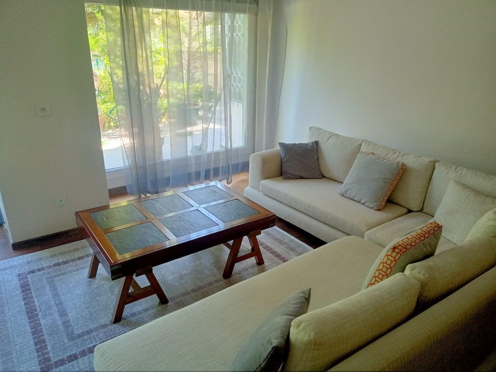 Apartment photo 1