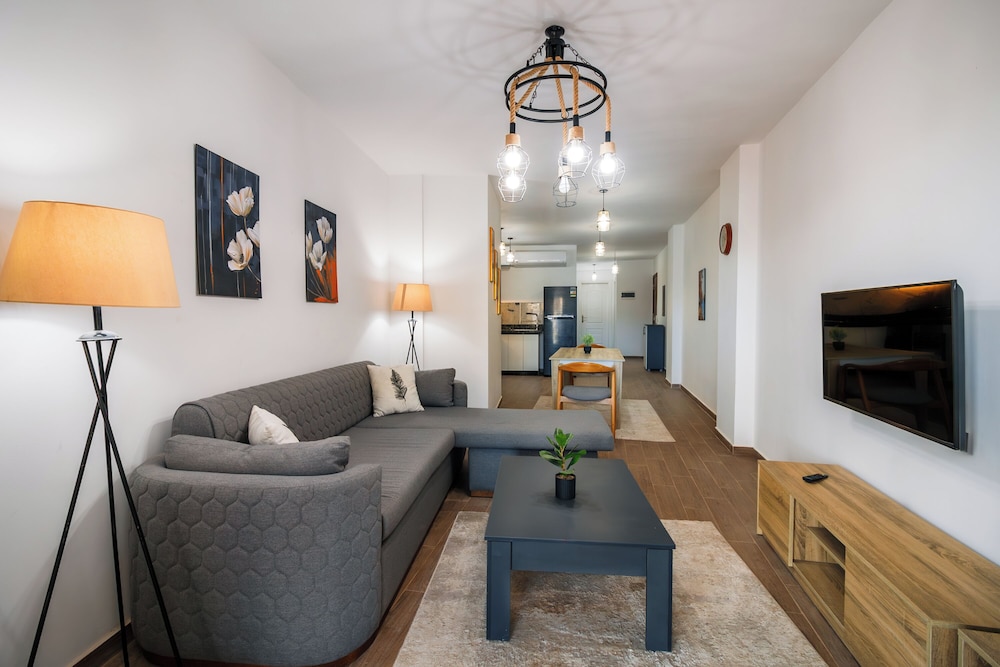 Family Apartment photo 1