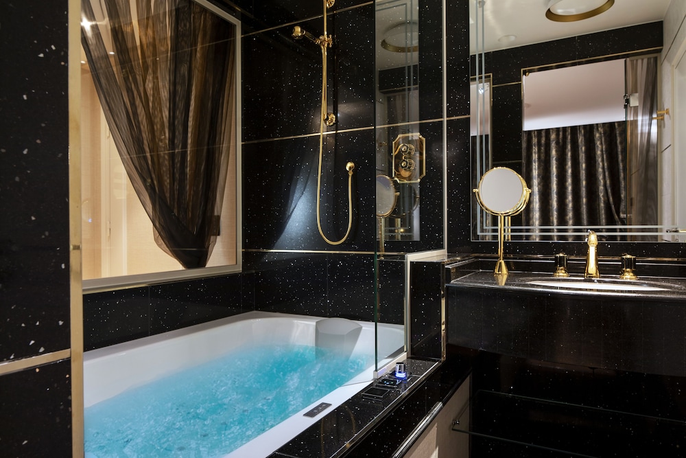 Luxury Bain de Minuit
