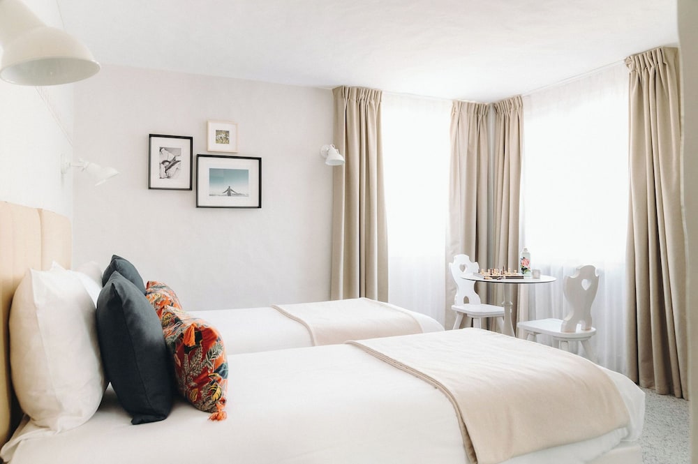 Junior Room