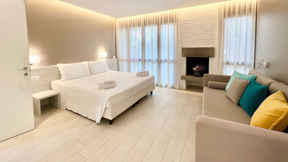 Deluxe Villa, 2 Bedrooms, Kitchenette, Garden Area photo 2
