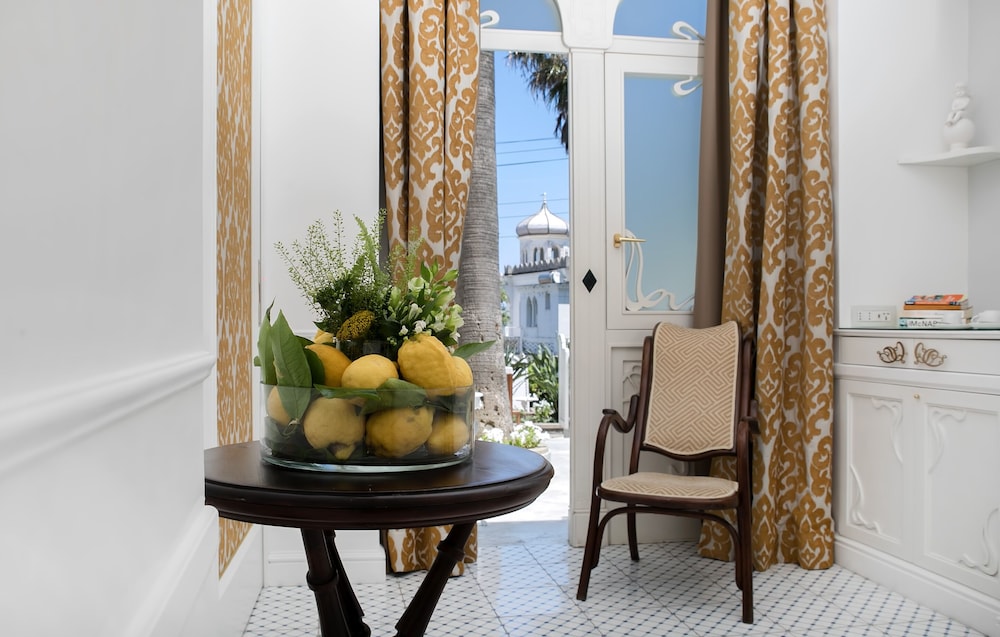Deluxe Double or Twin Room, 1 Bedroom, Jetted Tub, Garden View - Photo 5
