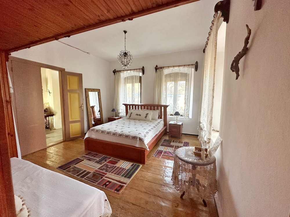 Deluxe Double Room, Garden View