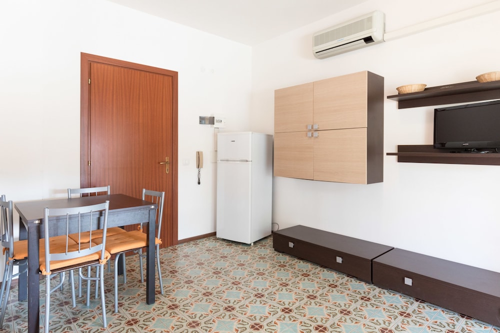 Apartment, 1 Bedroom, Balcony, City View (4) photo 2