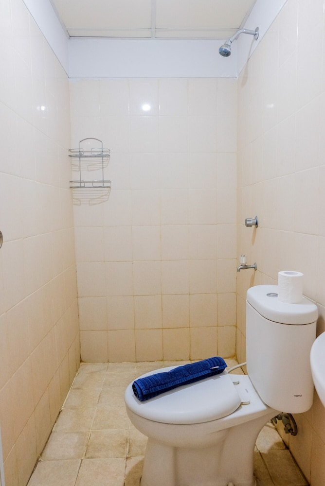 Room - Photo 5