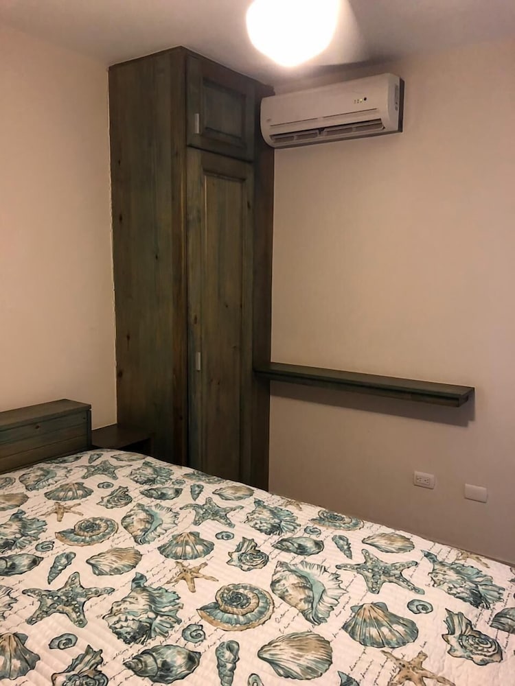 Honeymoon Apartment photo 2