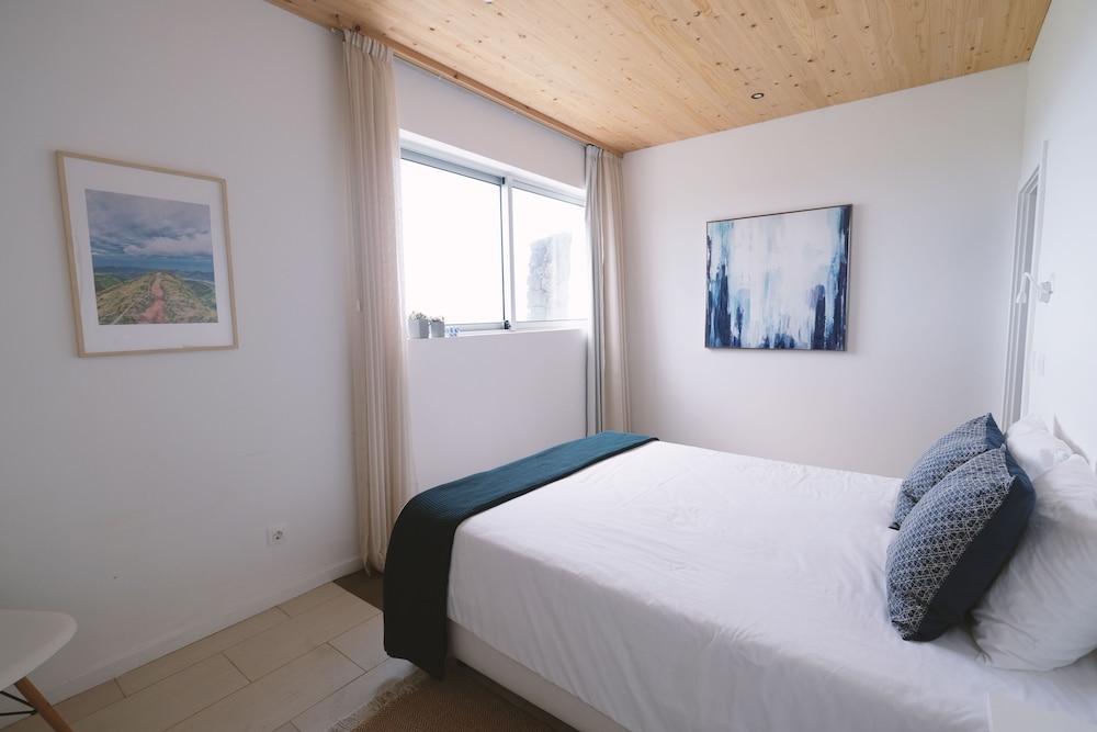 Apartment, 2 Bedrooms, Partial Sea View (with living room)