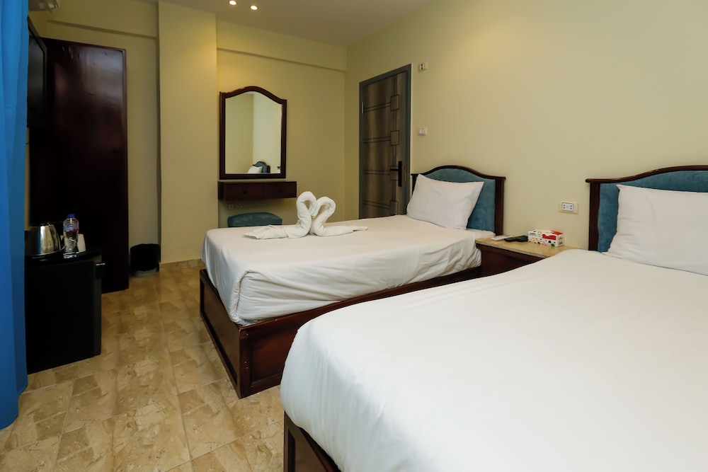 Deluxe Twin Room, 2 Twin Beds photo 3