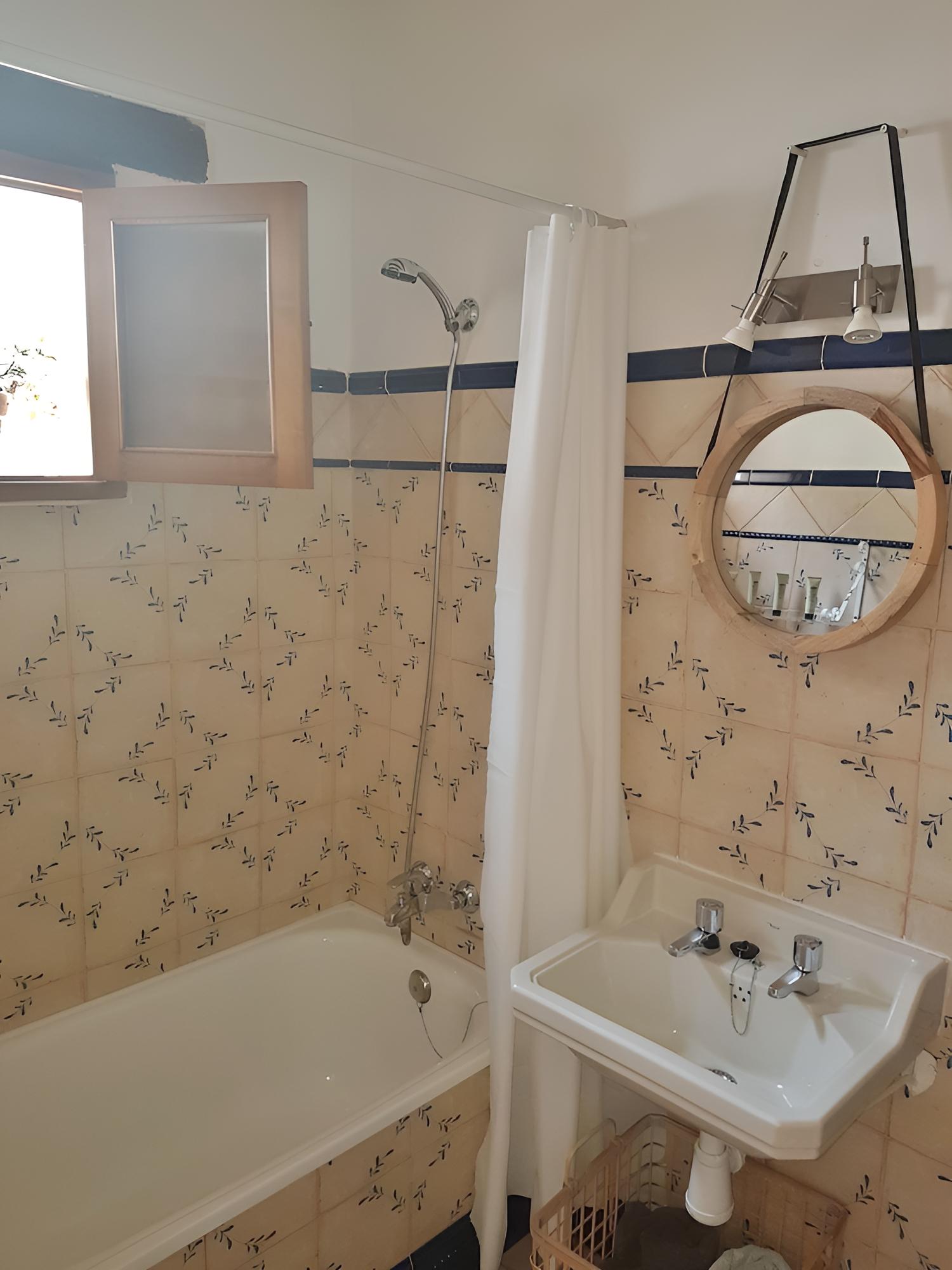 Double Room, 1 Bedroom, Pool Access, Courtyard View photo 2