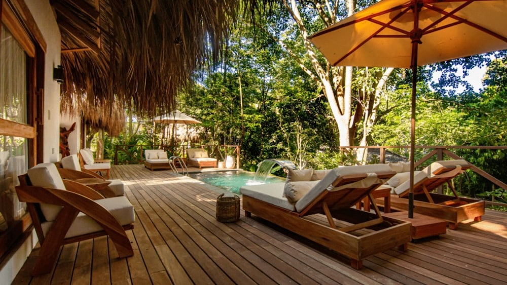 Deluxe Cabin, 2 Bedrooms, Private Pool photo 2