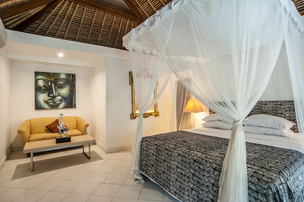 Superior Bungalow - Photo 8
