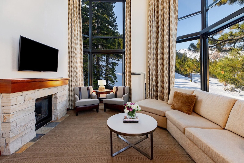 Penthouse, 2 Bedrooms (Suite) - Photo 2