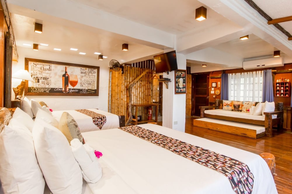 Sunset Suite 2 photo 1