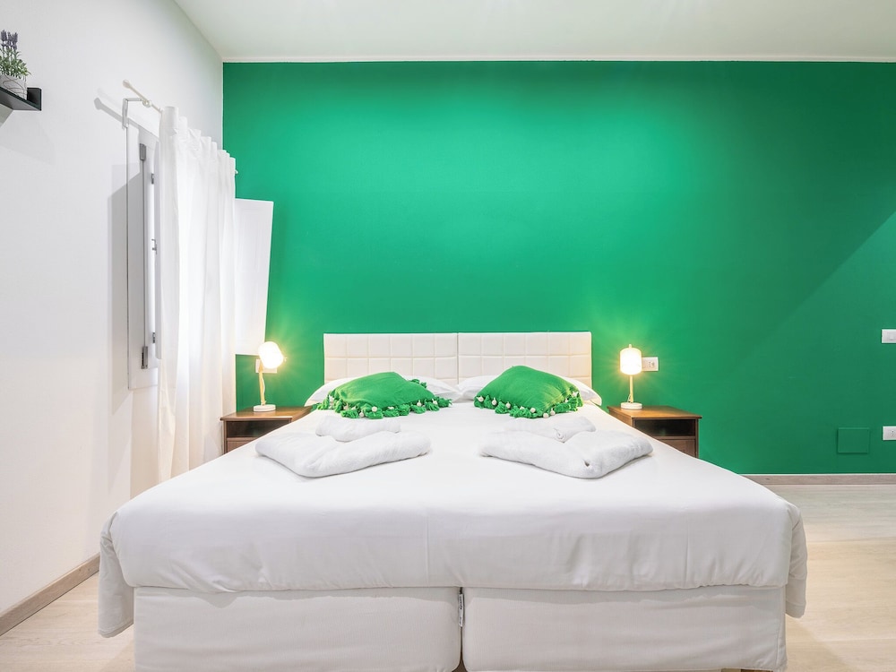 Deluxe Double Room, Balcony, City View