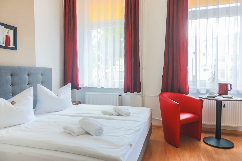 Standard Double Room photo 1