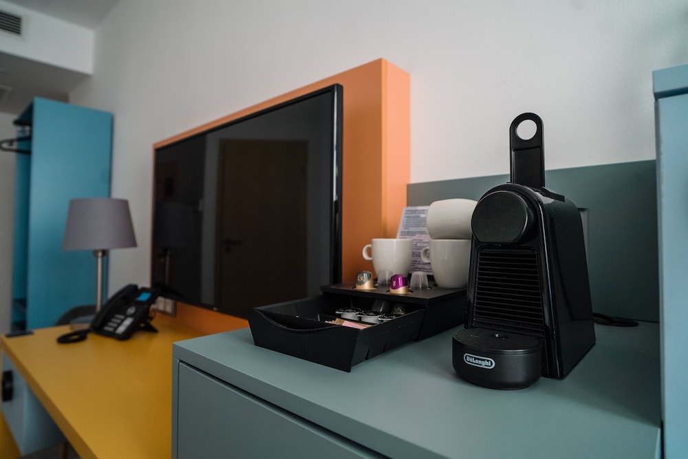 Standard Triple Room with Air-condition - Photo 3