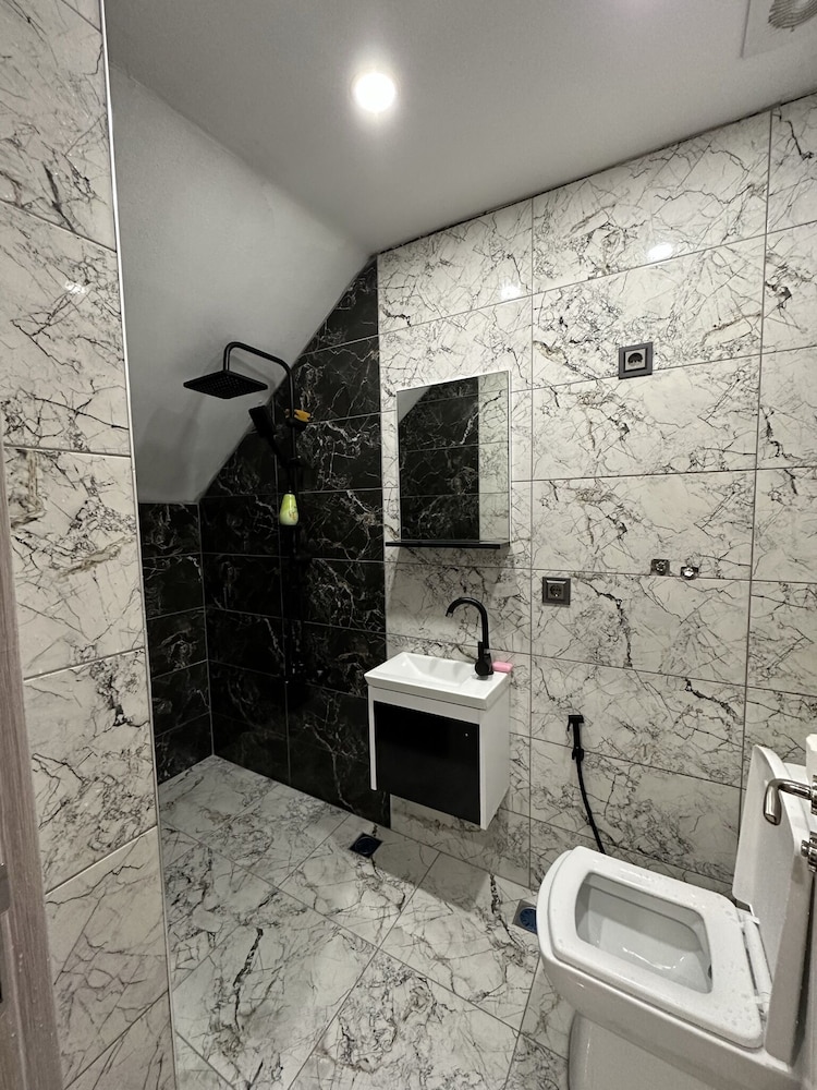 Deluxe Suite photo 3