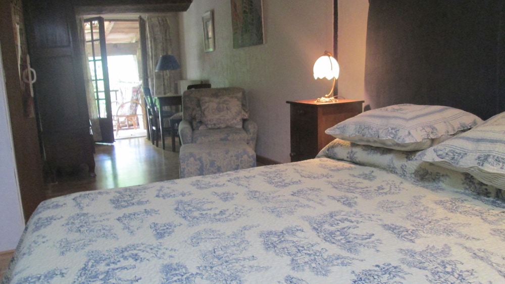 Double Room, 1 Double Bed (Tilleuls) photo 2