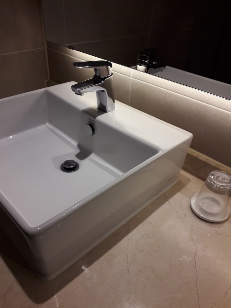Triple Room (Breakfast for 1 per day / Sauna access for base pax) photo 2