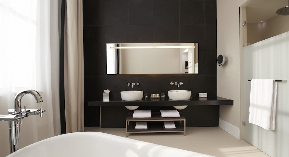 Suite (Prestige) photo