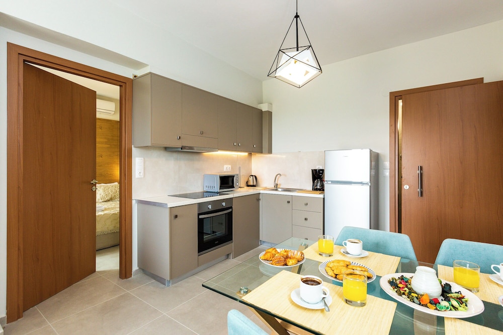 Superior Apartment, 1 Bedroom with Sea View (Ground level) photo 3