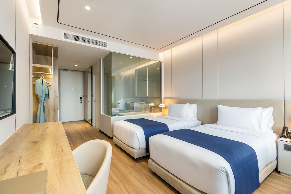 Deluxe Double or Twin Room - Photo 1