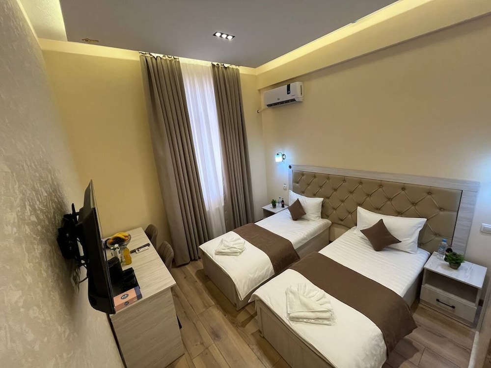 Standard Double Room Single Use, City View