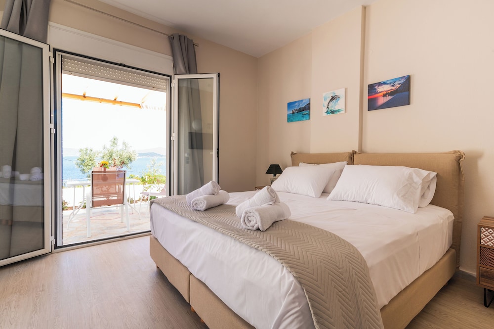 Studio, Sea View