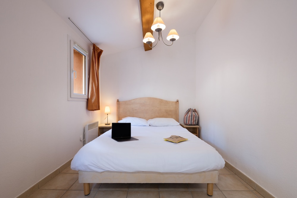 4 Rooms 8