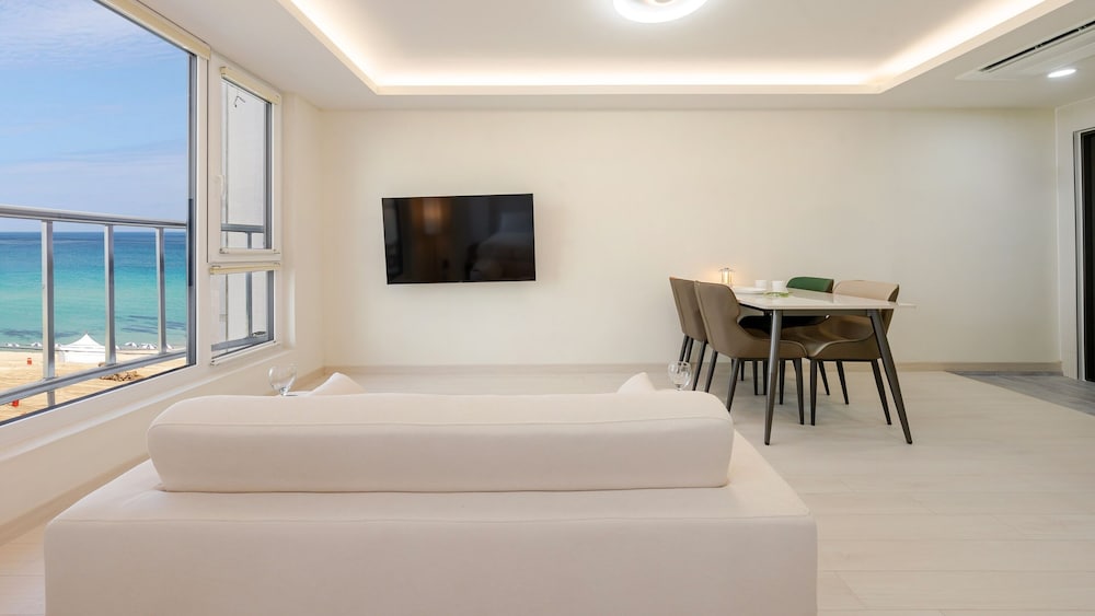 Basic Room, 1 Bedroom (Room 201) photo 3