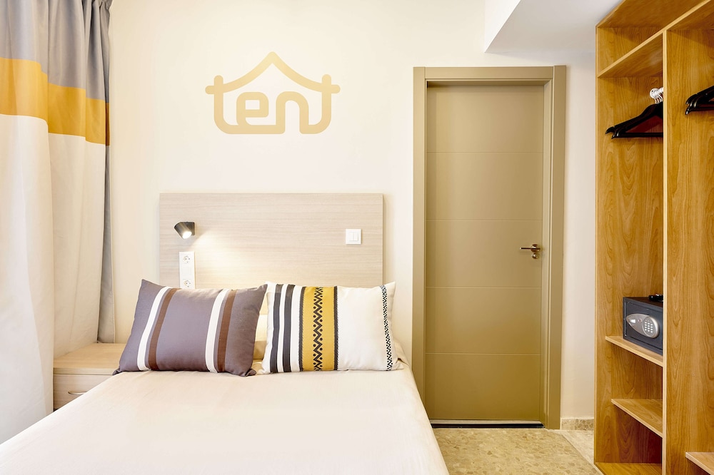 Standard Single Room, Balcony (Bed & Unlimited Brunch) photo 2