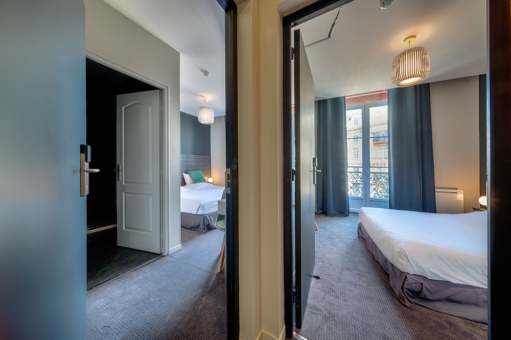 Double Room, City View (Refurbished)