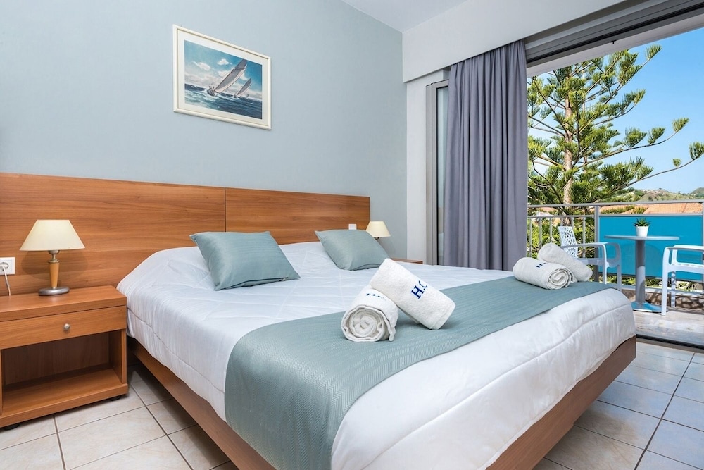 Standard Room, Garden View (Double/Triple/Quad)