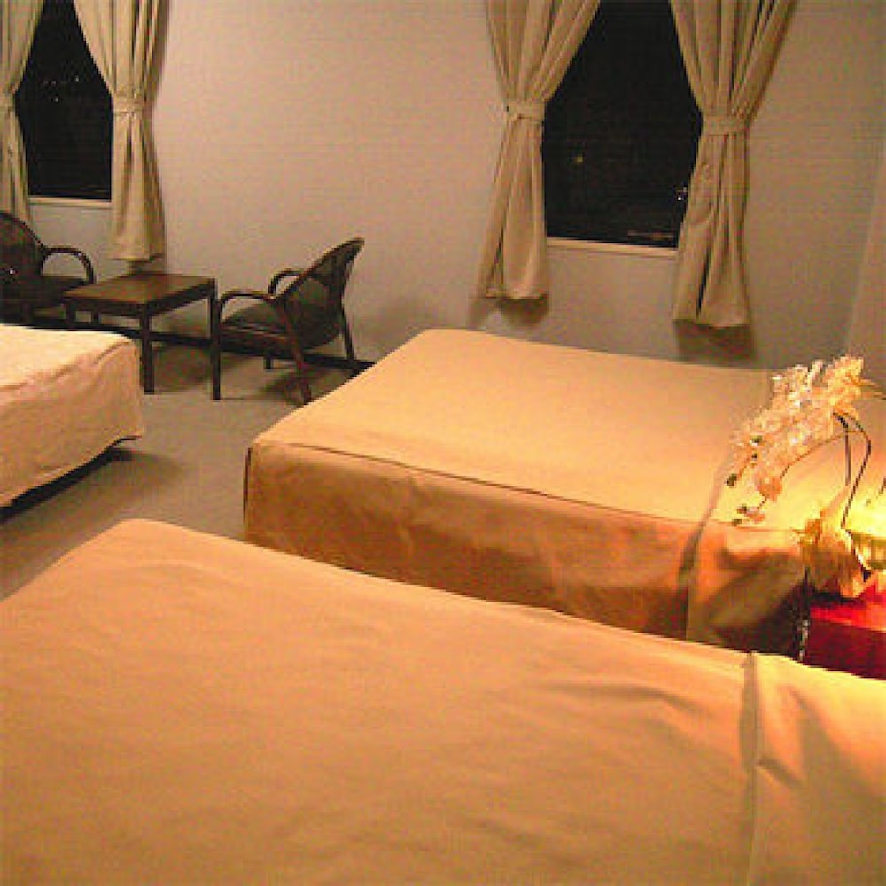Standard Twin Room, Smoking