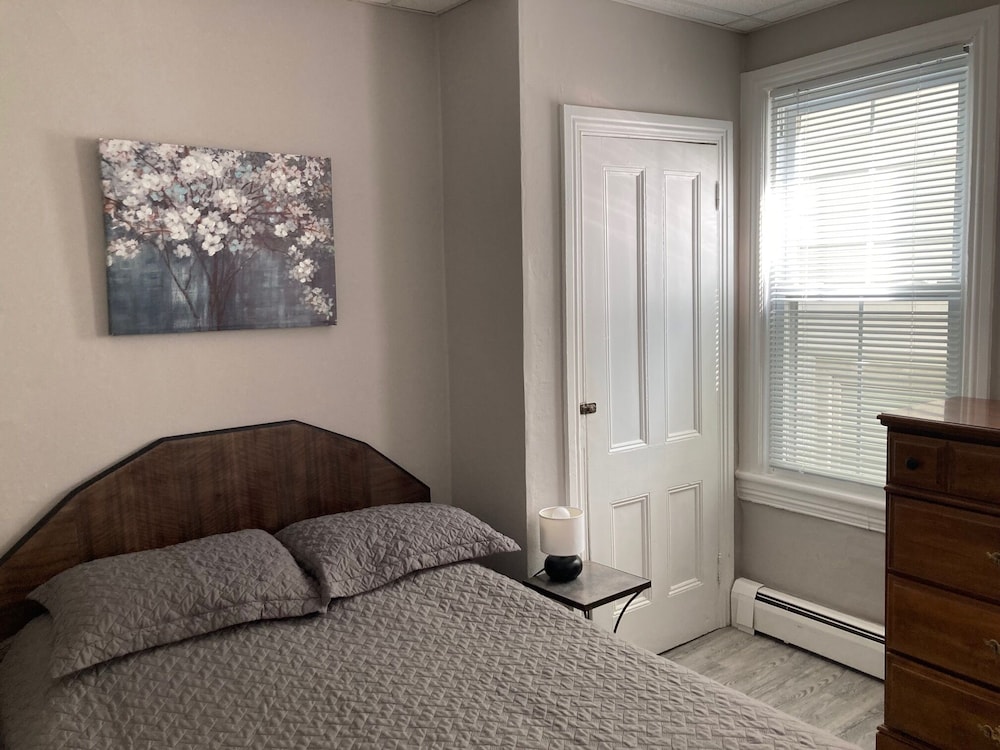 Classic Double Room, Shared Bathroom (Room 5)