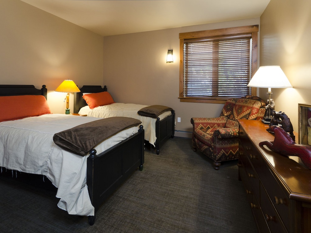 Townhome, Multiple Beds, Mountain View (Trails at Storm Meadows - VAL03 (Town) photo 2
