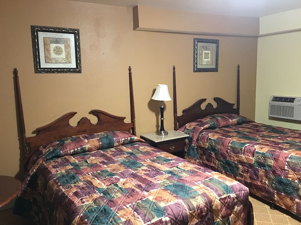 Standard Double Room, 2 Double Beds, Smoking photo 1