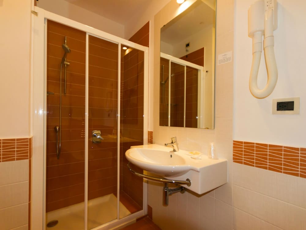 Superior Double or Twin Room photo 3