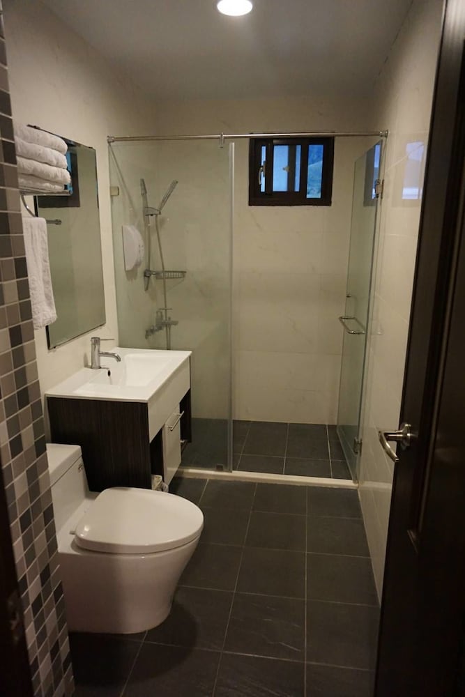 Comfort Quadruple Room, 2 Queen Beds, Corner photo 2
