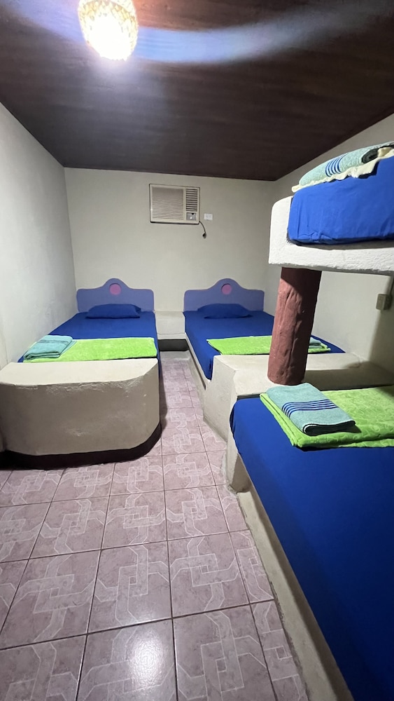 Basic Quadruple Room (AC) photo 1