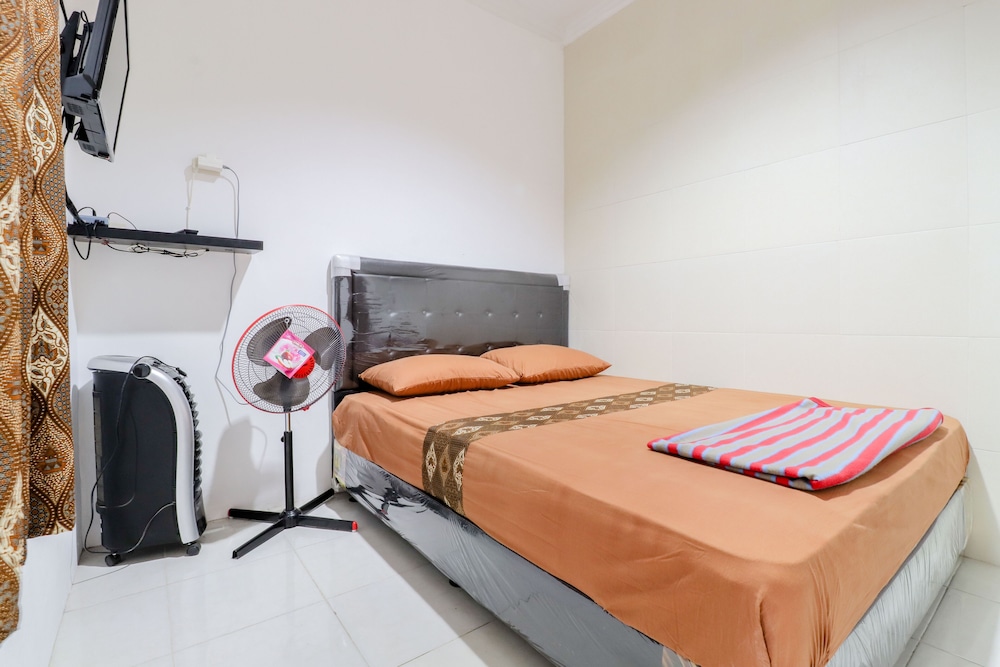 Standard Double Room - Photo 8
