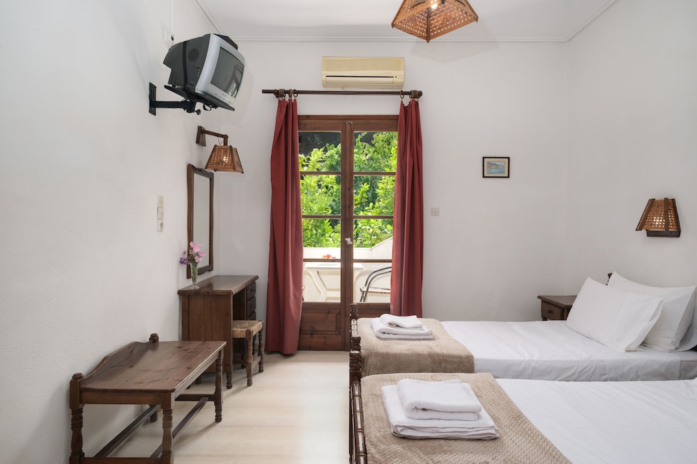 Superior Room, Garden View photo 1