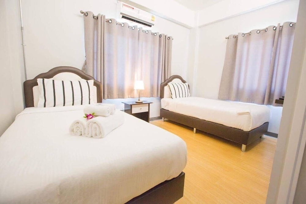 Basic Twin Room photo 1
