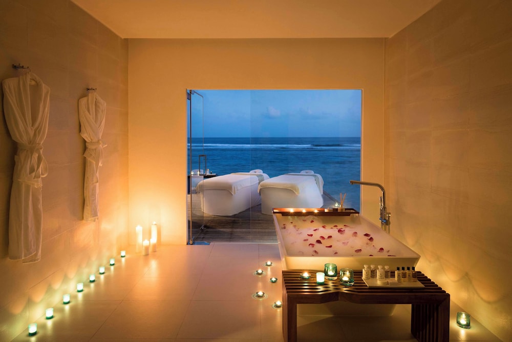 Two Bedroom Ocean Pool Pavilion - Photo 4