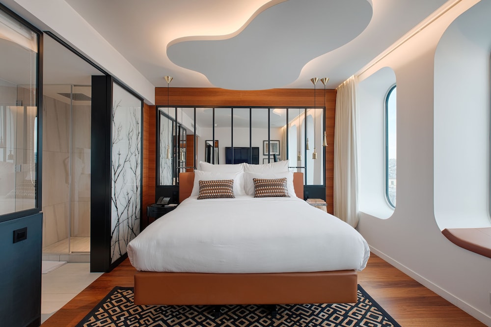 Bobo Room, 1 Queen Bed photo 2