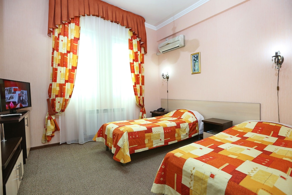 Standard Twin Room photo 3