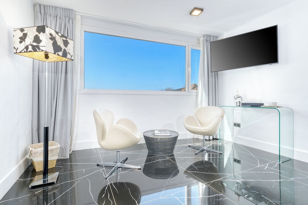 Junior Suite with Ocean View