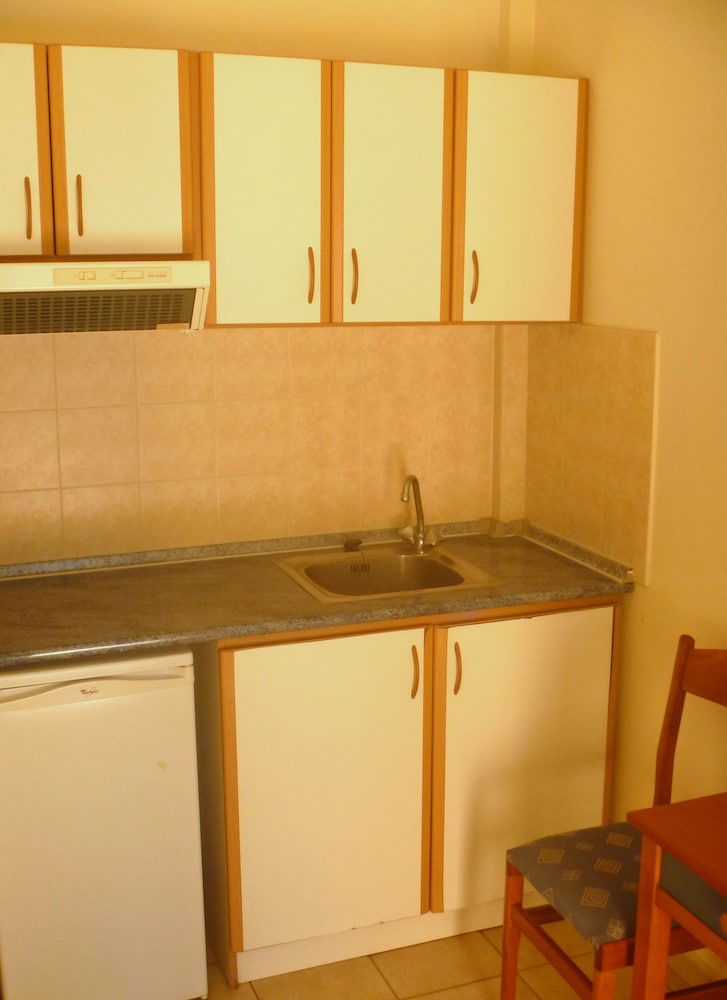 Standard Triple Room, Multiple Beds, Sea View photo 2
