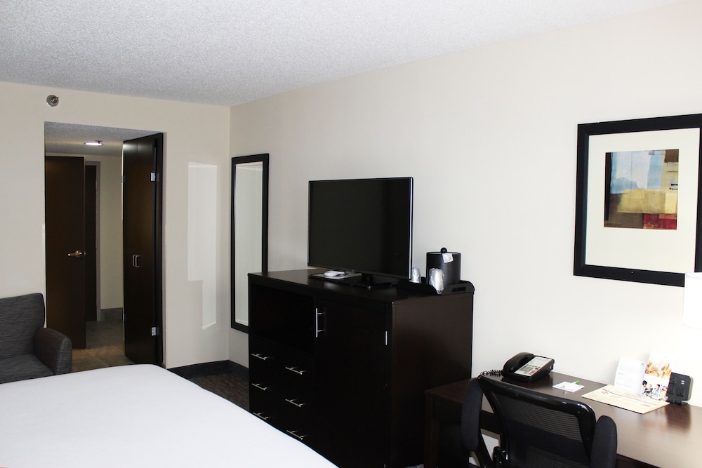 Standard Room, 2 Queen Beds - Photo 3