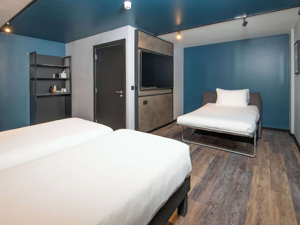 Room, 1 Double Bed with Sofa bed, Accessible (Double or Twin room) - Photo 3